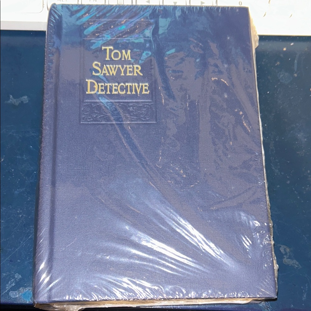 Tom Sawyer Detective Book
